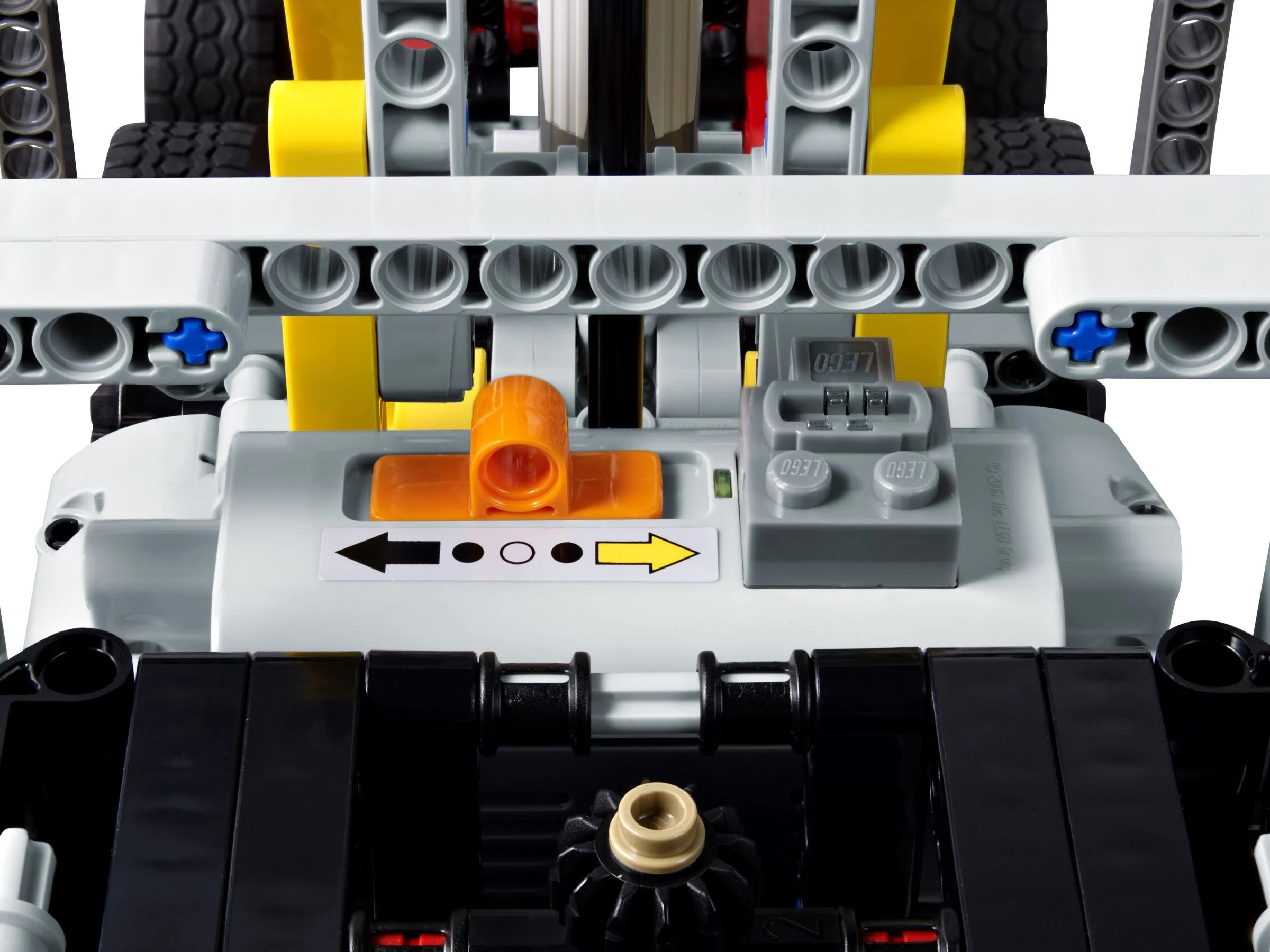 LEGO® 9397 Ciężarówka do Transportu Drewna - zdjęcie 8